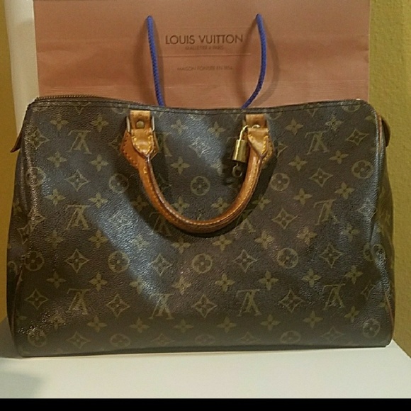 Meet your Posher, Andie - Picture 3 of 3